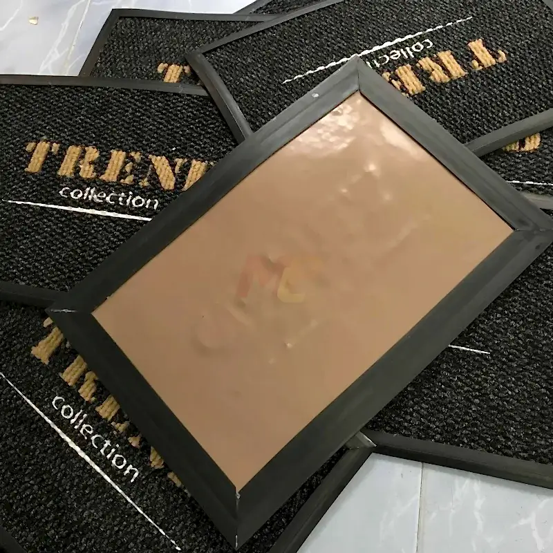 Şirketlere Özel Siyah Logolu Paspas Trend Şirketlere Özel Siyah Logolu Paspas Trend